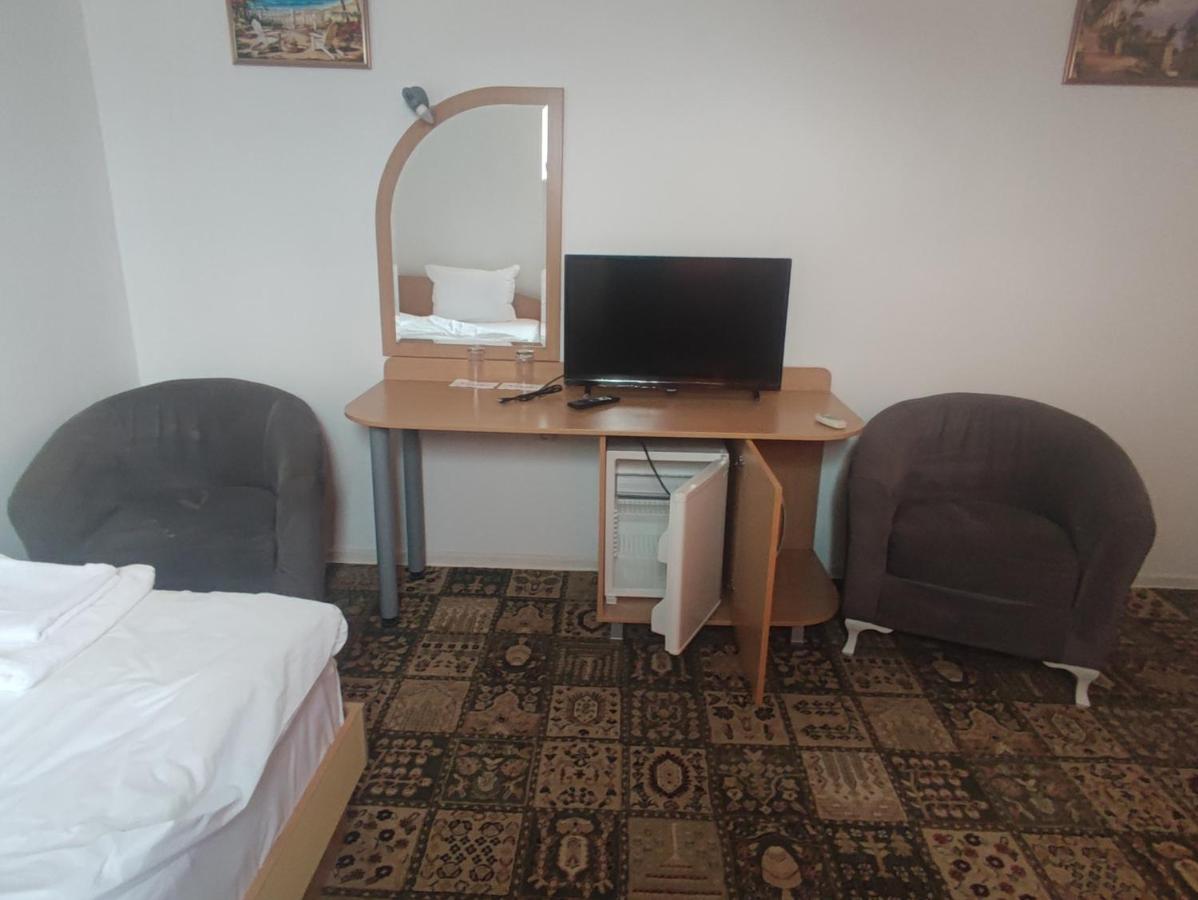 Hotel Кианти à Kŭrdzhali Extérieur photo