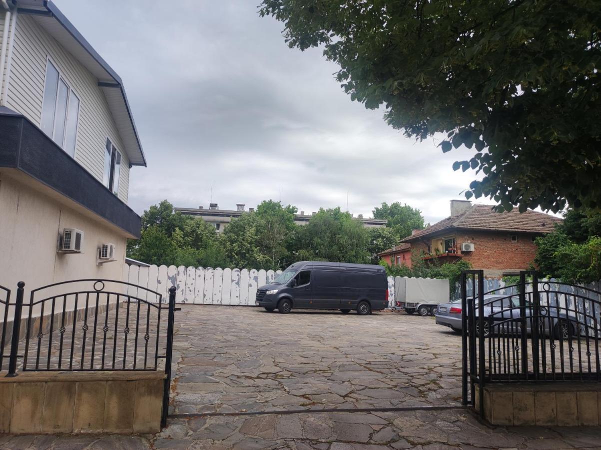 Hotel Кианти à Kŭrdzhali Extérieur photo